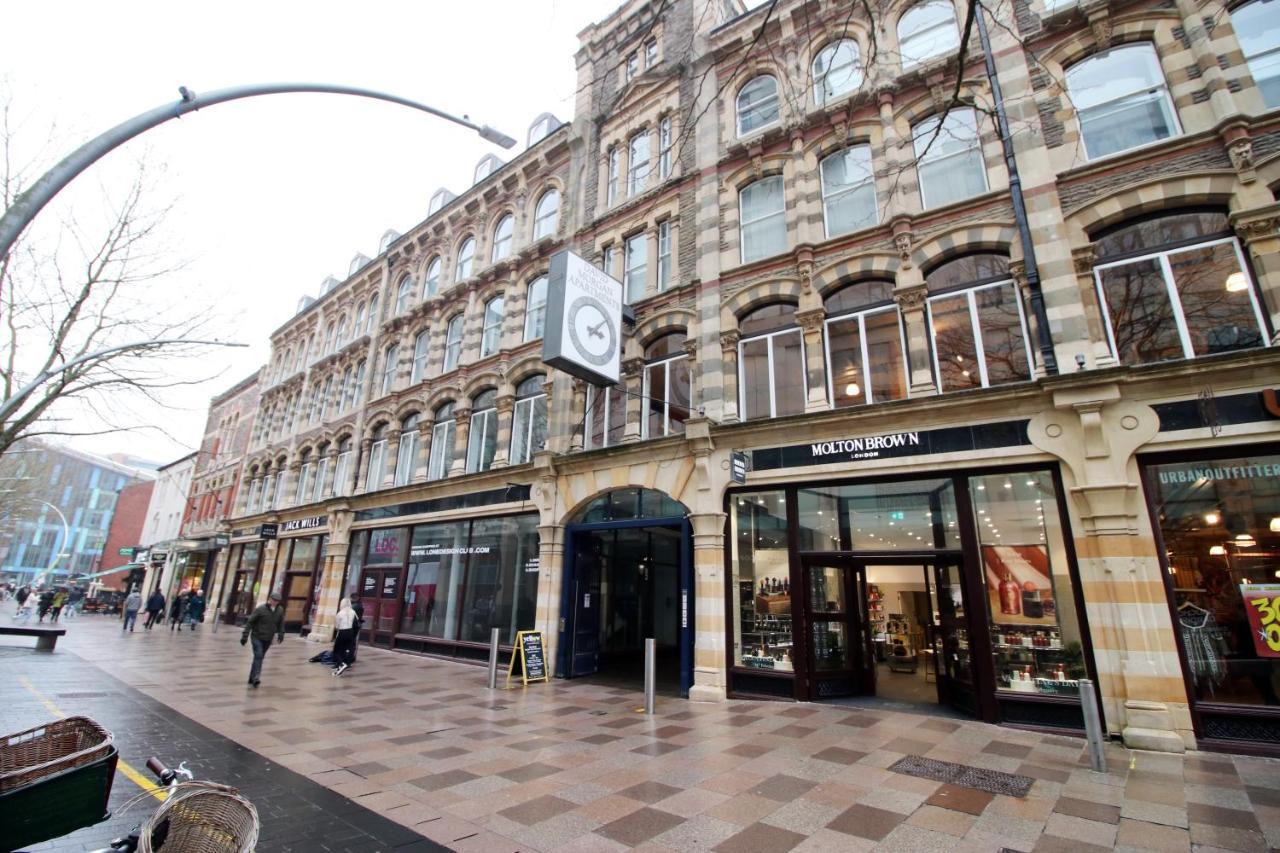 No 2 Under The Clock By Ssw - 2Br, Right In The City Centre, Sleeps 6 Cardiff Exterior photo